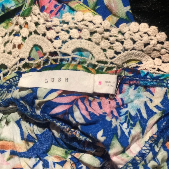 Lush romper Size M - Picture 3 of 6